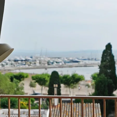 Apartman Marina 4 *